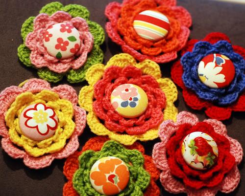 crochet flower brooches