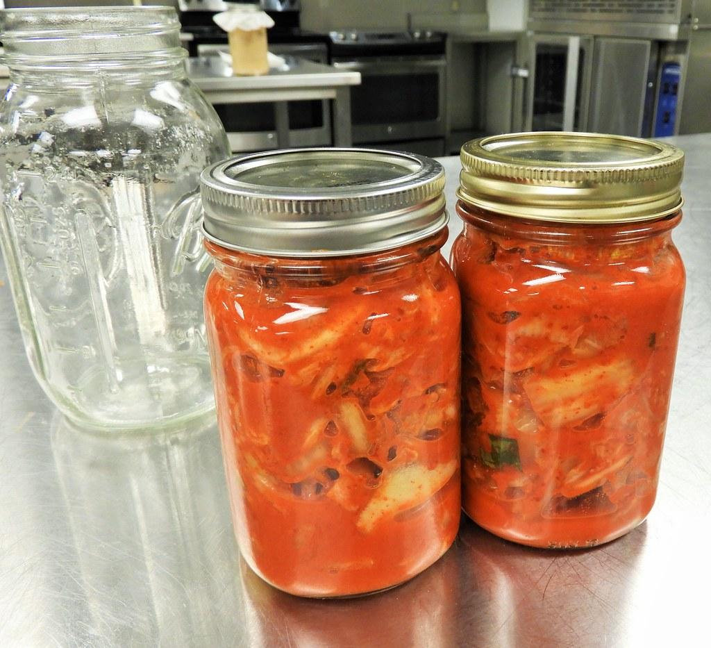 Kimchi fermenting